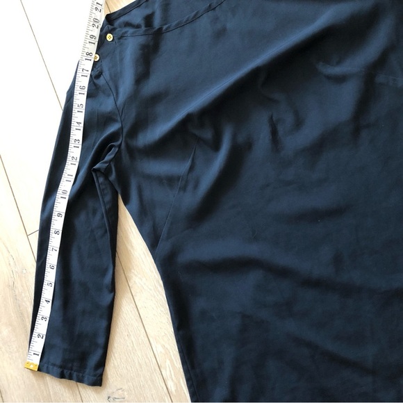 Banana Republic 3/4 Sleeve Blouse in Navy Size S - Picture 5 of 11